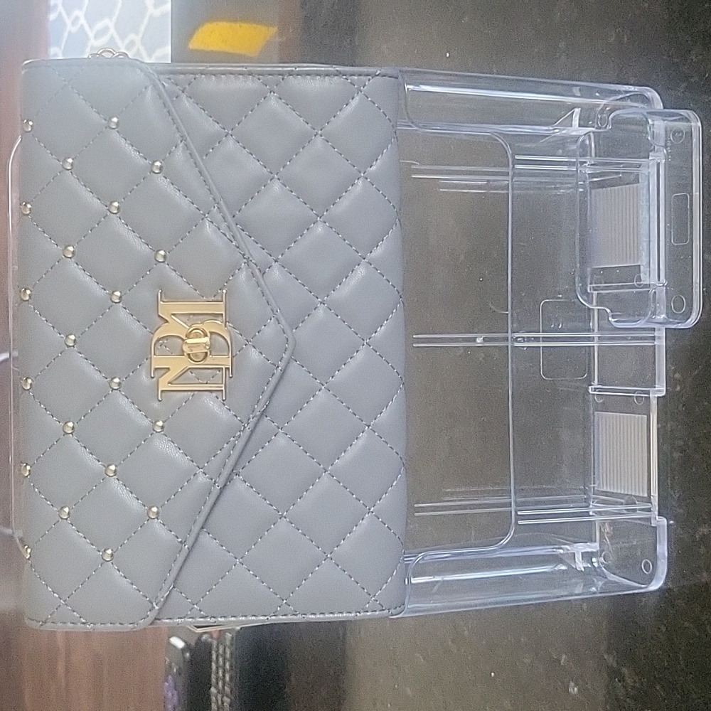 Badgley Mischka crossbody with diamond quilting (GRAY)